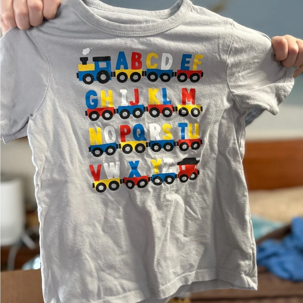 The children’s Place alphabet letter train short sleeve tee 4T